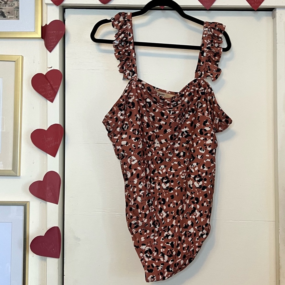 Old Navy plus size bathing suit and 3X ANIMAL PRINT
